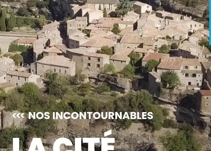 L'enclos De Nathalie Et Jacques *
